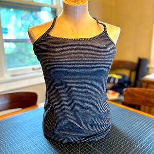 Lululemon tank size 8